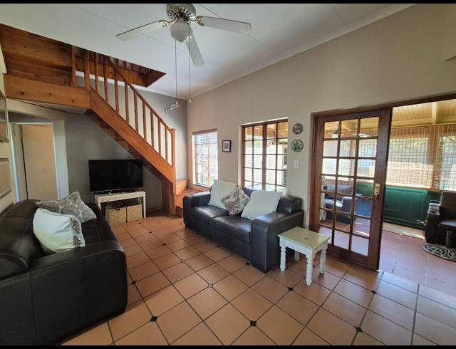 4 BEDROOM HOUSE FOR SALE IN VAALVIEW